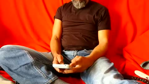 Ohm. online show from April 12, 7:37 pm