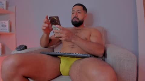 Kylliam Levis online show from June 1, 7:47 pm