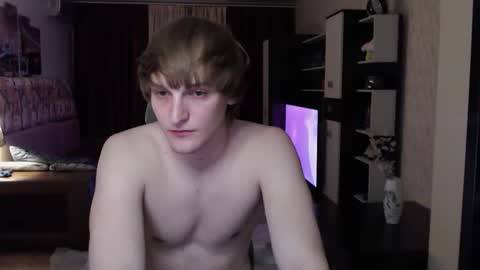 l1onkennedy online show from November 19, 9:36 pm