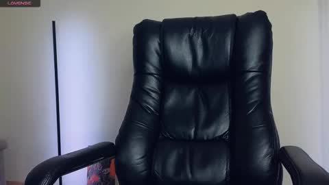 Adonis online show from November 11, 11:26 am