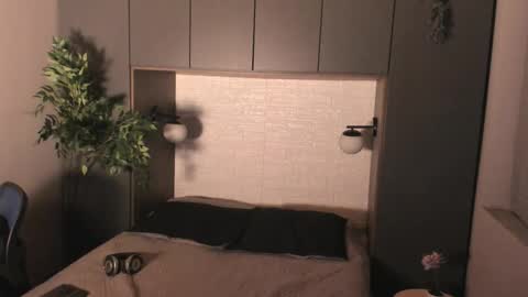 labrinthteasing online show from December 19, 12:13 pm