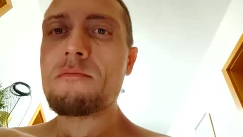 laichzeit1881 online show from October 4, 11:53 pm