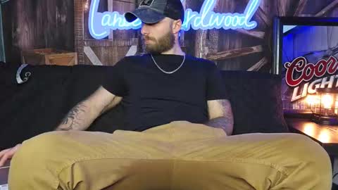 Snapshot of lancehardwood222 chatting on March 2, 1:58 am LANCE online show from March 2, 1:58 am