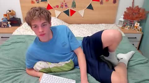 Fandi online show from January 15, 3:36 pm