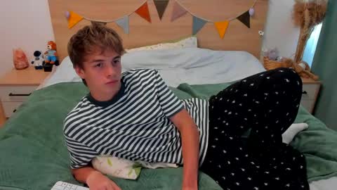 Fandi online show from April 20, 7:22 am