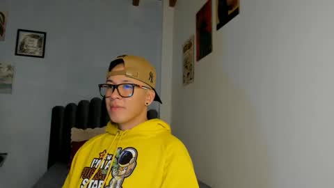 lass_nazar online show from April 14, 1:27 am