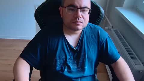 latexboy893 online show from April 26, 4:15 pm