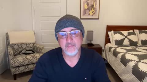 QS - INDEPENDENT MODEL online show from October 21, 3:31 am