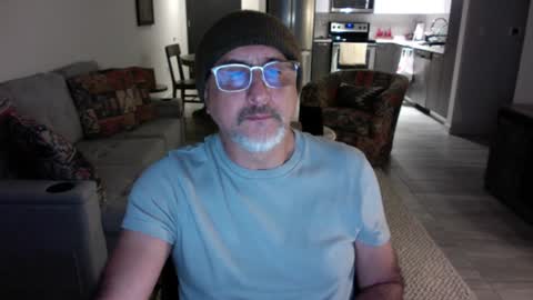 QS - INDEPENDENT MODEL online show from January 29, 2:09 am