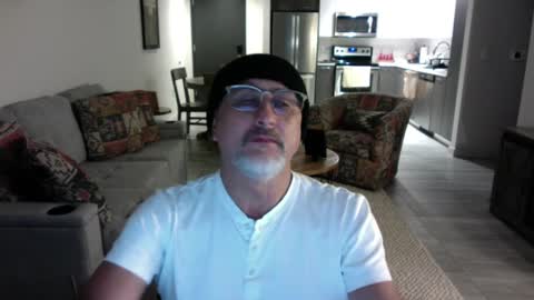 QS - INDEPENDENT MODEL online show from February 16, 4:20 am