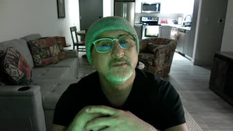 QS - INDEPENDENT MODEL online show from February 4, 2:07 am