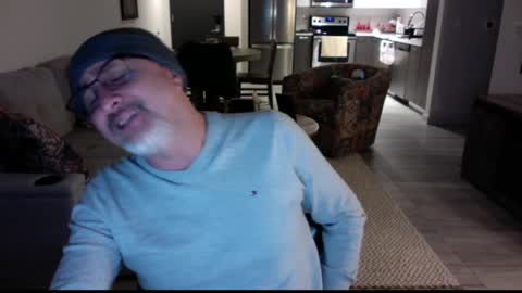 QS - INDEPENDENT MODEL online show from December 22, 5:12 am