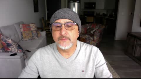 QS - INDEPENDENT MODEL online show from December 25, 7:34 pm