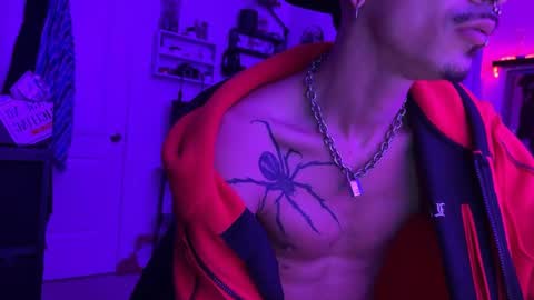 latinprincee online show from March 24, 9:58 am