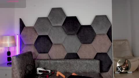 LEANDRO online show from March 23, 8:31 am