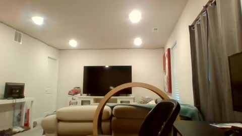 Snapshot of latvianhammer302 chatting on September 15, 11:22 am latvianhammer302 online show from September 15, 11:22 am