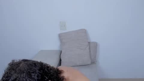 Snapshot of laureent__ chatting on March 8, 11:22 am Laureent online show from March 8, 11:22 am