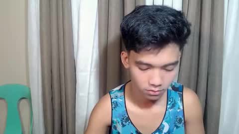 laurence_cuttieguyhere online show from March 6, 6:38 pm