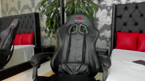 Lean online show from April 8, 4:27 pm