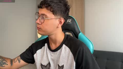 leaneseb online show from April 4, 2:47 pm