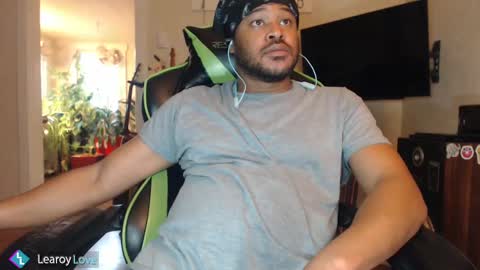 Learoy online show from December 15, 11:31 pm