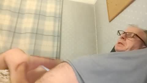 lechertachatte4444 online show from January 13, 10:03 pm