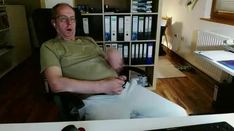 Dave online show from April 26, 8:38 pm