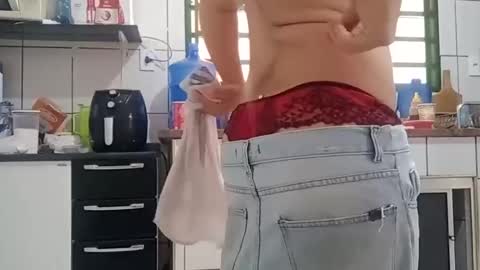 Snapshot of lelefiel chatting on October 8, 11:36 am Pequeno Urso online show from October 8, 11:36 am