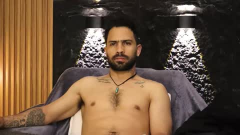 Leo  Diaz online show from February 15, 3:46 am