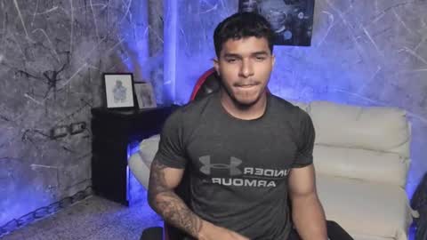 Leo independent model online show from October 22, 12:13 am