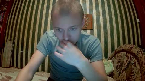 Snapshot of leo_timm chatting on September 20, 5:24 pm leo_timm online show from September 20, 5:24 pm