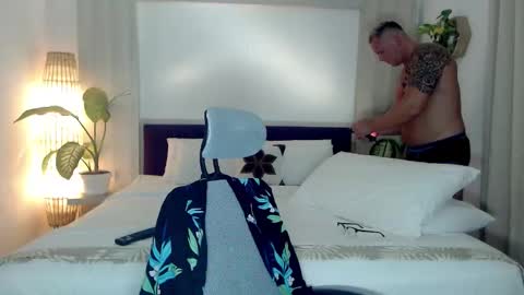 TheBigLeo online show from November 3, 4:31 pm