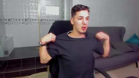 LeoIsaiah online show from December 19, 5:51 am