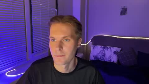 Leon online show from January 16, 6:32 pm