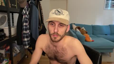 Leon online show from February 18, 2:58 pm