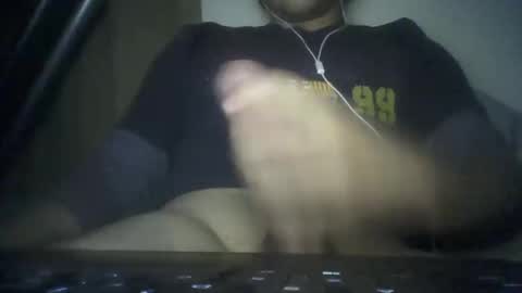 leoonel_95 online show from November 22, 6:35 am