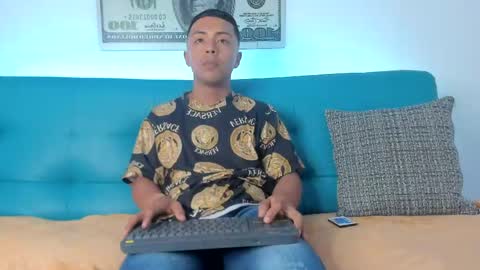Leo Vragas online show from April 19, 12:43 am