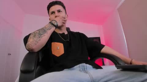 Liam Smith online show from December 3, 12:00 pm