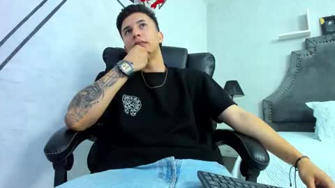 Liam Smith online show from November 20, 12:26 pm