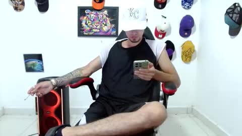 Andres online show from May 18, 9:52 pm