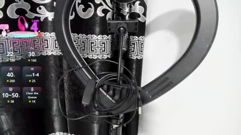 LIAM KLEIN online show from March 7, 11:29 am