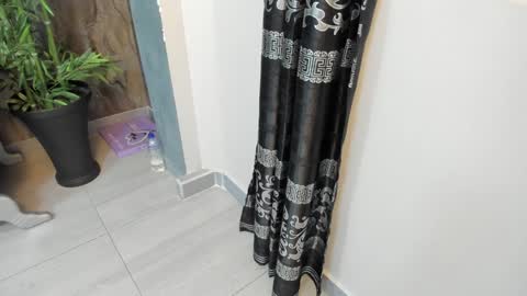 LIAM KLEIN online show from February 8, 11:22 am