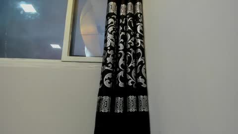 LIAM KLEIN online show from December 17, 11:17 am