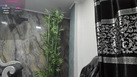 LIAM KLEIN online show from December 4, 11:08 am