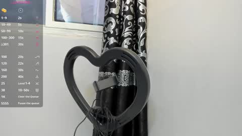 LIAM KLEIN online show from February 10, 11:25 am