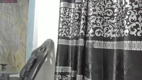 LIAM KLEIN online show from December 5, 11:38 am