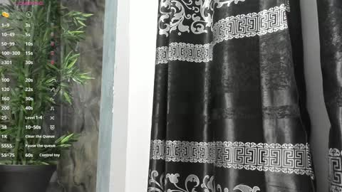 LIAM KLEIN online show from January 10, 11:11 am