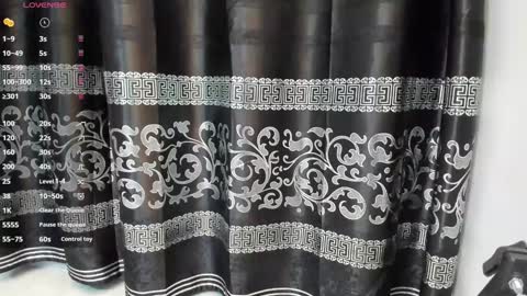 LIAM KLEIN online show from February 5, 11:12 am