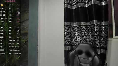 LIAM KLEIN online show from January 7, 11:11 am