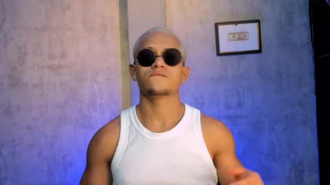 liam_knight online show from November 12, 2:28 am